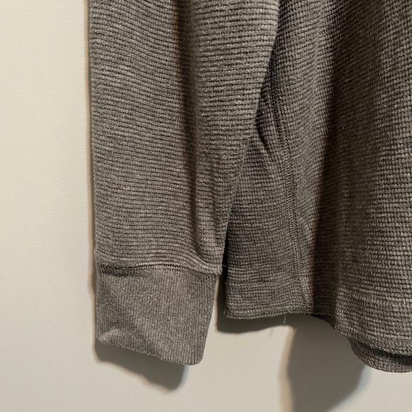 Eddie Bauer Waffle Henley, size XL - Picture 4 of 8